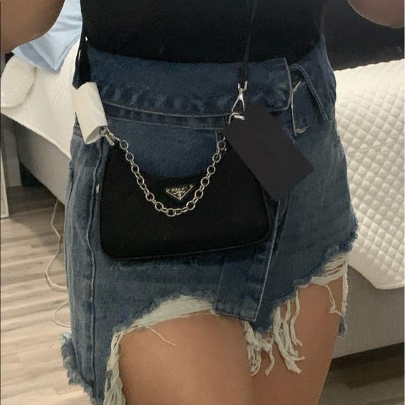 New Prada Re-Edition nylon mini shoulder bag - Picture 5 of 9